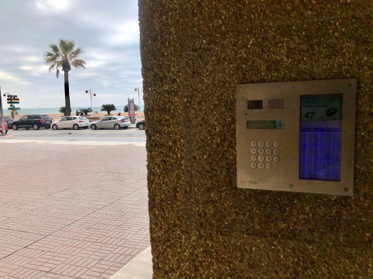 דירות קדיז Gatu Loft Trip 1ª Linea De Playa, Wifi, Aire Acc מראה חיצוני תמונה